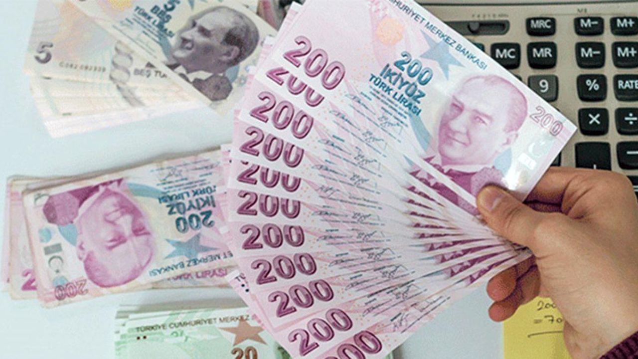 Devlet Bankası Aylık Geliri Olan Vatandaşlara Geri Ödemesiz 750 TL Yollamaya Başladı!